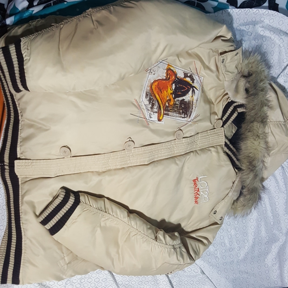 Lot 29 daffy duck jacket